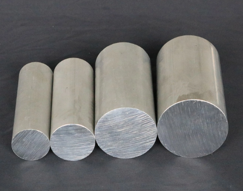 Aluminum Aluminum